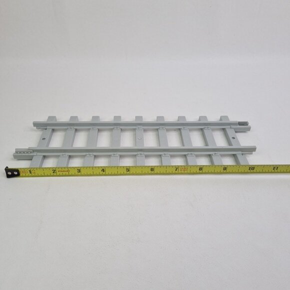 PRECIOUS MOMENTS Sugar Town Holiday Express Replacement STRAIGHT TRACK Set Of 6 - Picture 5 of 7